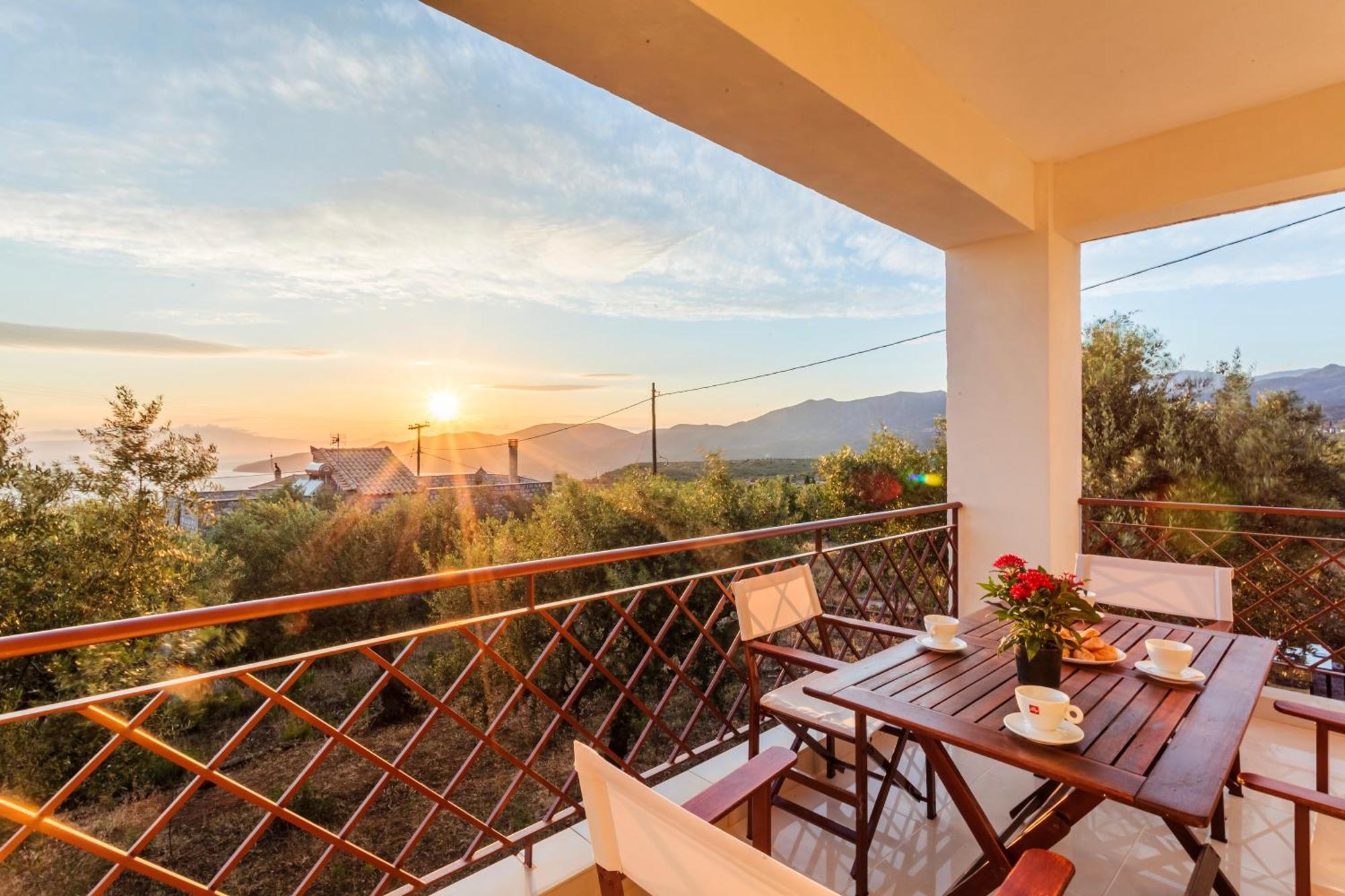 Villa Armonia, Sunset View And Relaxing Beach Vibe Proastion ภายนอก รูปภาพ